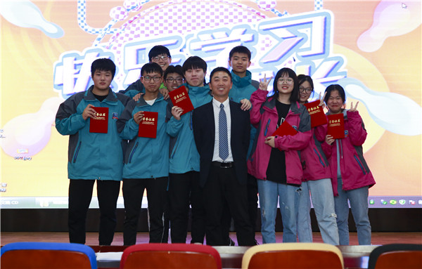 2019秋季新生階段課程結(jié)課答辯分享會(huì)圓滿(mǎn)落幕！