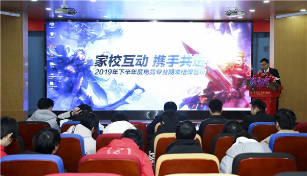 教學(xué)成果展示周，學(xué)子答辯各顯神通