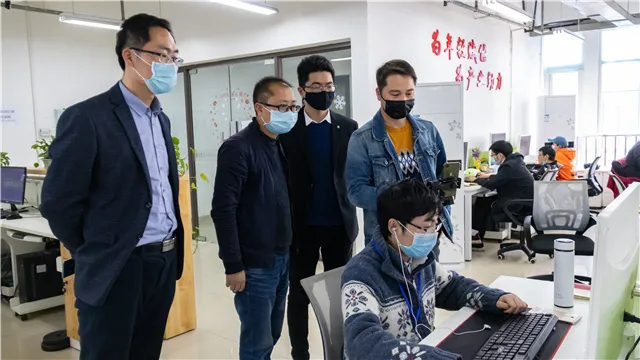 屢登央視，新華電腦教育全面新升級(jí)！