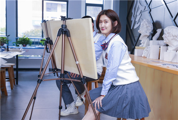女生讀職業(yè)學(xué)校，學(xué)什么<a href=http://njxh.cn target=_blank class=infotextkey>專業(yè)</a>好就業(yè)