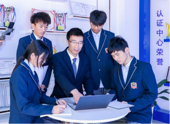 為熱愛而選擇，為選擇而執(zhí)著