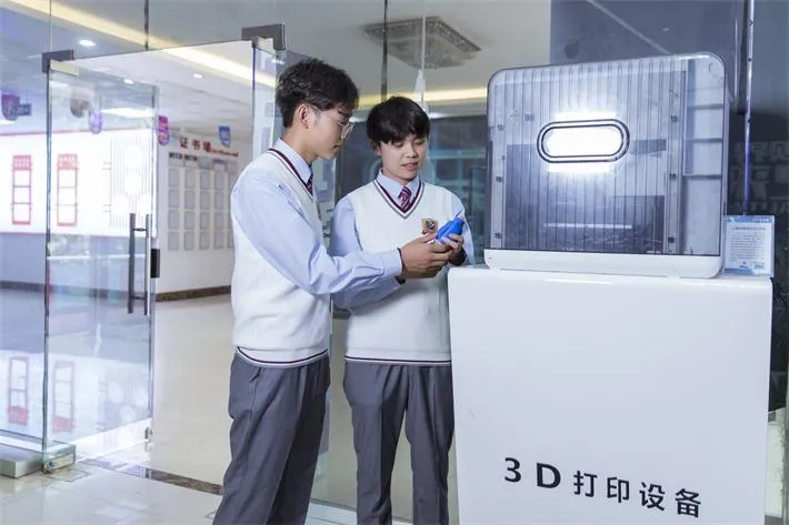 男生看過(guò)來(lái)，這些<a href=http://njxh.cn target=_blank class=infotextkey>專業(yè)</a>好學(xué)還賺錢(qián)