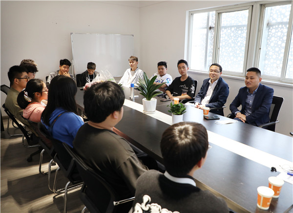 暖心回訪見證成長，愛與責(zé)任一路相隨
