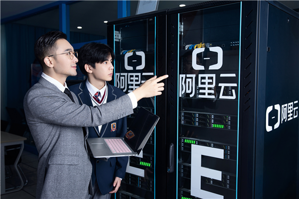 這類(lèi)人才吃香了，新華帶你了解新職教法下的教育紅利