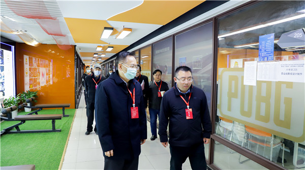 2022年江蘇省廣告行業(yè)設(shè)計(jì)制作職業(yè)技能競(jìng)賽暨全省“紫金獎(jiǎng)”公益?zhèn)鞑ピO(shè)計(jì)大賽在南京新華隆重舉行！