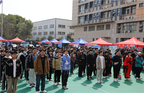 追光有“你”，歡迎“新”上人 南京新華電腦專修學校2024年春季社團招新大會順利收官