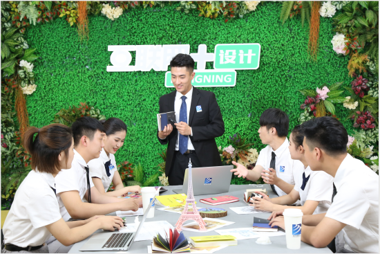 【媒體關(guān)注】職業(yè)教育教學(xué)“趕考”新時(shí)代，新華真實(shí)訓(xùn)品質(zhì)贏人