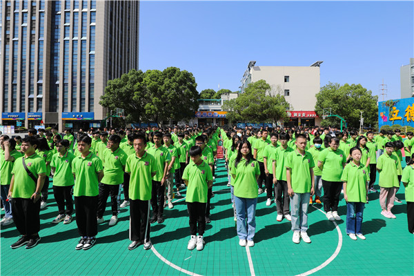 新生力量 向上成長|南京新華2022年秋季新生職業(yè)素質拓展訓練正式開營！