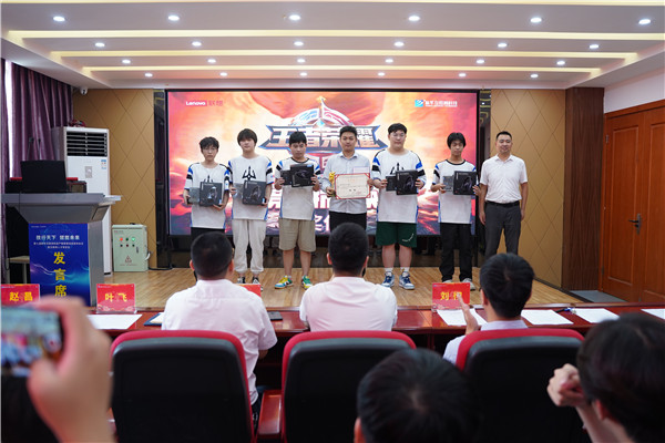 恭喜！我校學(xué)生代表隊榮獲2023 年“迎亞運”新華電腦教育王者榮耀電競對抗賽亞軍